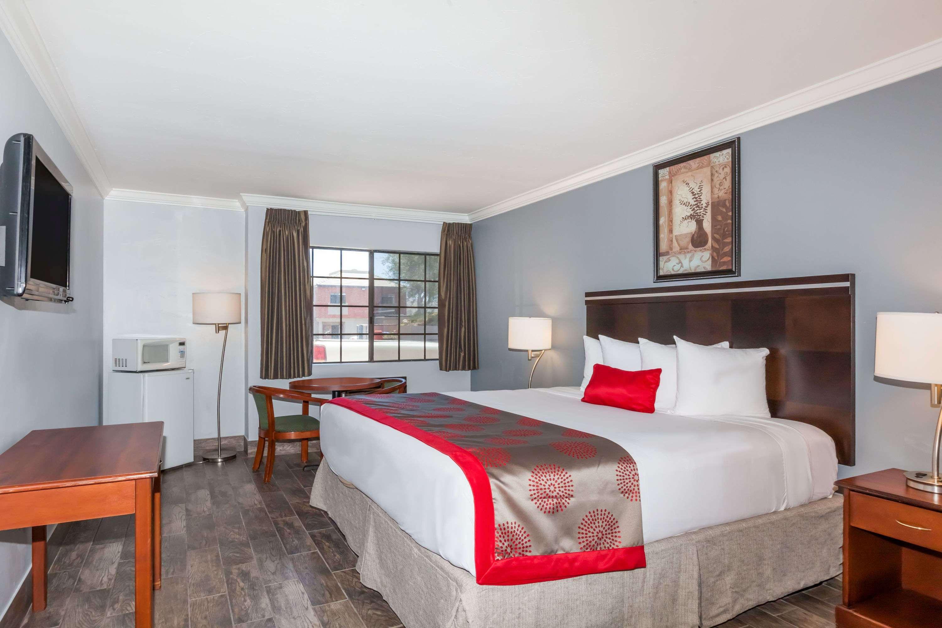 Ramada By Wyndham San Diego Poway Miramar Dış mekan fotoğraf