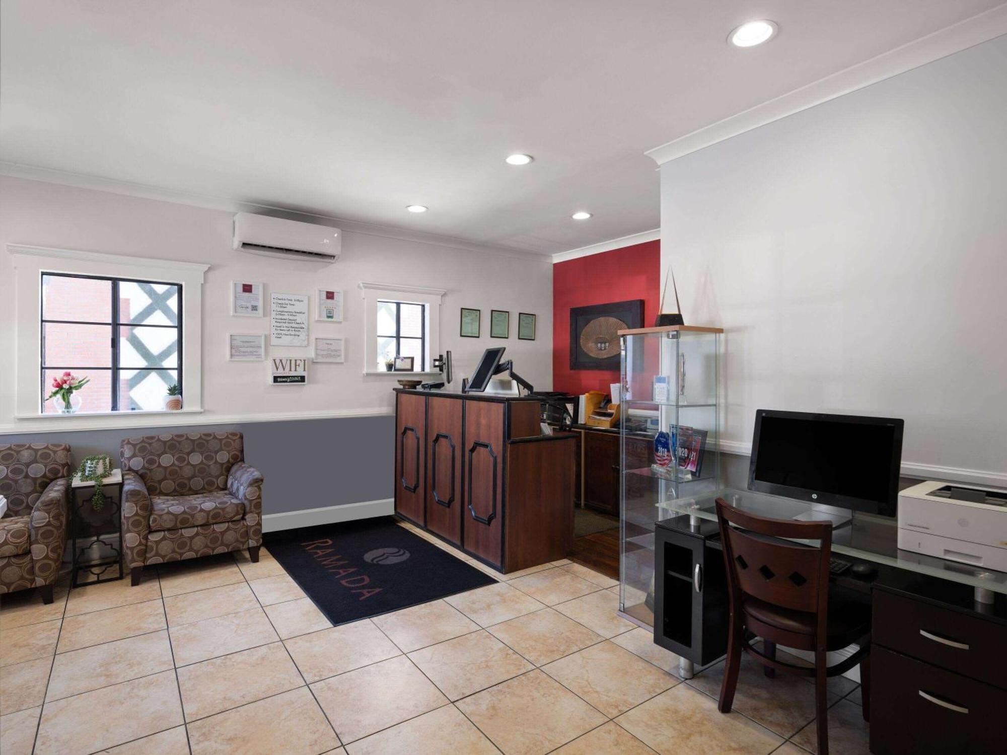 Ramada By Wyndham San Diego Poway Miramar Dış mekan fotoğraf