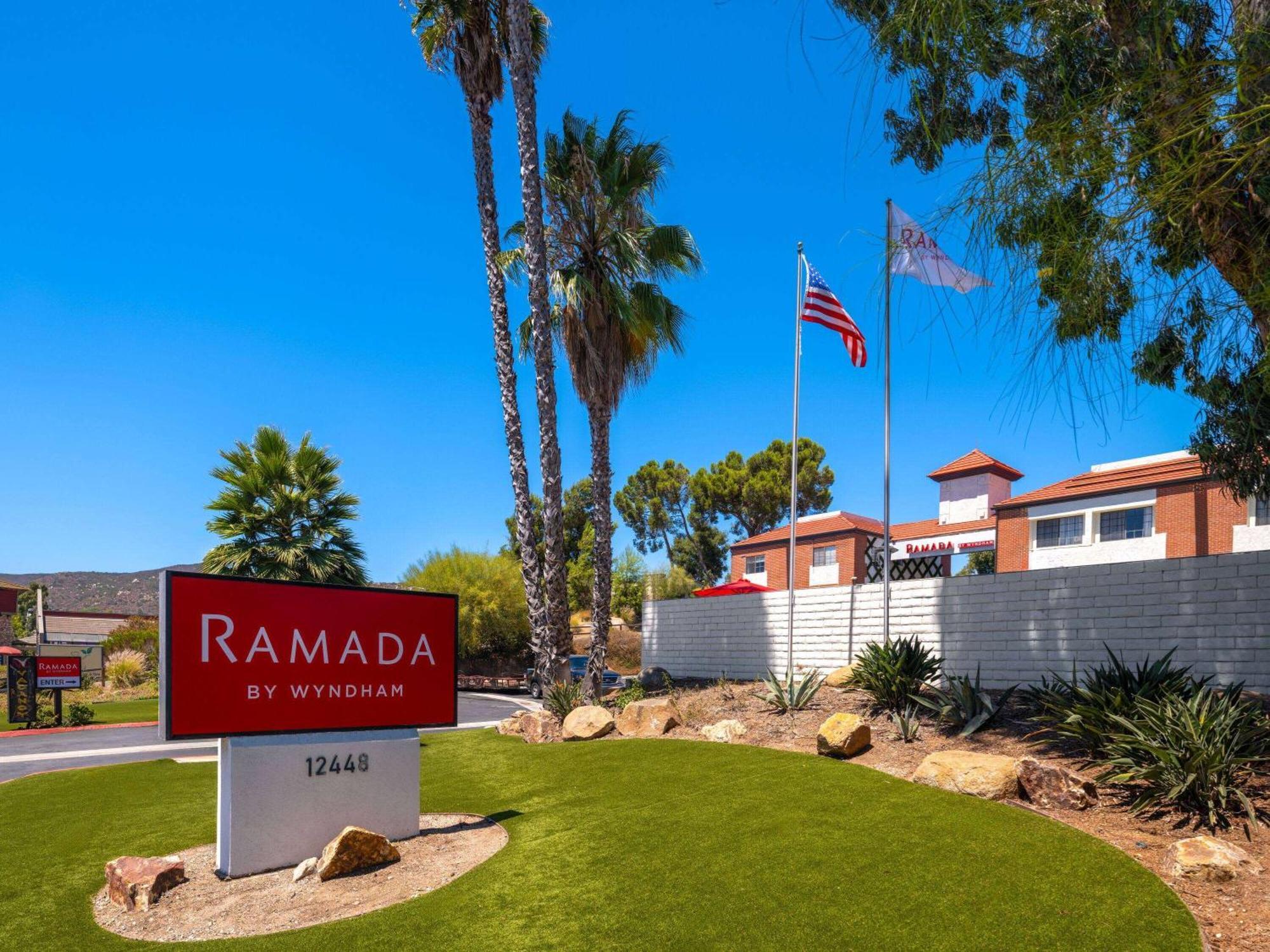 Ramada By Wyndham San Diego Poway Miramar Dış mekan fotoğraf